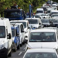 Klimatski aktivisti lijepe se za cestu u Berlinu