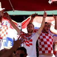 Navijači u gradu prije utakmice Hrvatske i Nizozemske