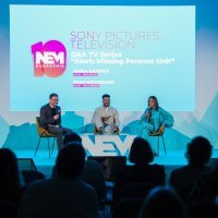 Dania Ramirez i Ryan Broussard