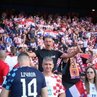 Hrvatski navijači na stadionu