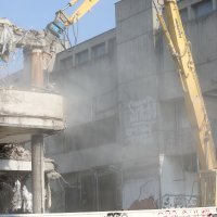 Rušenje stare zgrade Zagrebačke banke u Paromlinskoj