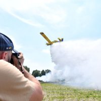 Oporovec: Pokazna vježba gašenja požara uz pomoć Air Tractora koji koristi vodeni gel