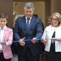 Plenković na otvaranju sjedišta hrvatske manjine u Srbiji