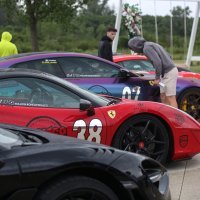 Sportski automobili OneLife Rallyja okupili se u Riverside Gardenu