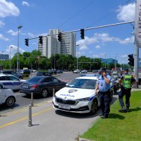 Autobus pokupio nekoliko automobila na križanju Heinzelove i Vukovarske