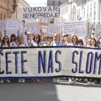 Prosvjed sindikata državnih službenika na Markovom trgu