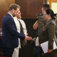 Banožić i Hranj na dodjeli diploma polaznicima vojnih škola