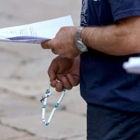 Molitva ispred crkve sv. Stošije u Zadru (1)