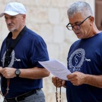 Molitva ispred crkve sv. Stošije u Zadru (5)