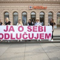 Piknik slobode za ženska prava na Trgu bana Jelačića