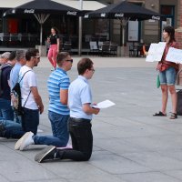 Žena se suprotstavila moliteljima u Osijeku