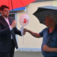 Peđa Grbin i SDP u Jastrebarskom dijelili promotivne materijale za besplatne vrtiće