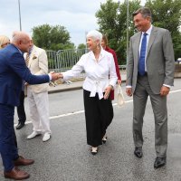 Jadranka Kosor i Borut Pahor na granici između Jurovskog Broda i Metlike