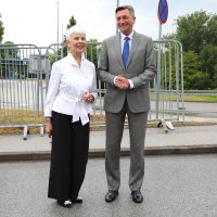 Jadranka Kosor i Borut Pahor na granici između Jurovskog Broda i Metlike