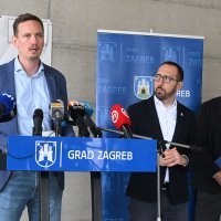 Gradonačelnik Tomašević i zamjenici održali redovnu konferenciju za medije