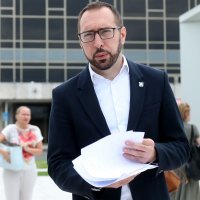 Tomašević i suradnici nakon evakuacije