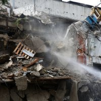 Nastavljeno je rušenje zgrade u Paromlinskoj ulici