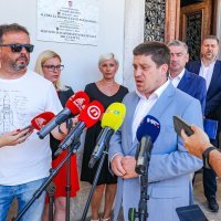 U Puli je održan radni sastanak s potpredsjednikom Vlade i ministrom Butkovićem i gradonačelnikom Pule Filipom Zoričićem