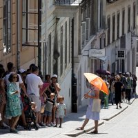 Građani i turisti u Zagrebu traže osvježenje od velikih vrućina