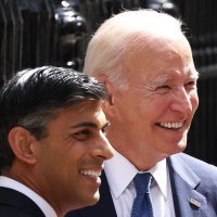 Biden se sastao sa Sunakom i kraljem