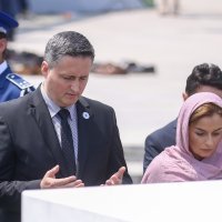 Brojni uzvanici poklonili se žrtvama genocida u Srebrenici