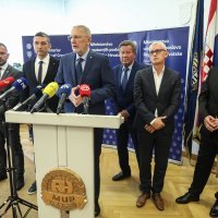 Konferencija za medije o sigurnim 'car meetovima'