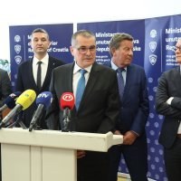Konferencija za medije o sigurnim 'car meetovima'