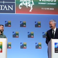 Jens Stoltenberg i Volodimir Zelenski