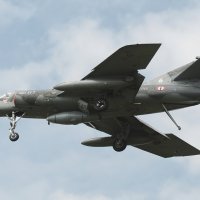 Francuski Super Étendard pred slijetanje