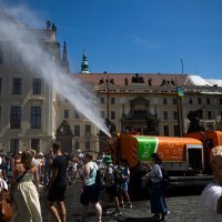 Češku, južnu Europu i SAD pogodile su tropske vrućine