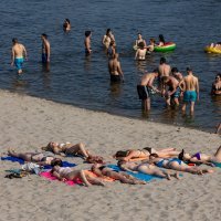 U Osijeku je na Kopiki veliki broj ljudi potražio je osvježenje