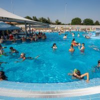 U Osijeku je na Kopiki veliki broj ljudi potražio je osvježenje