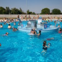 U Osijeku je na Kopiki veliki broj ljudi potražio je osvježenje