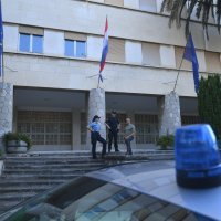 Dojava o bombi u zgradi Banovine u Splitu