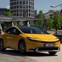 Toyota Prius Plug-in Hybrid 220