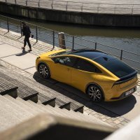 Toyota Prius Plug-in Hybrid 220