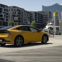 Toyota Prius Plug-in Hybrid 220