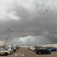 Novo nevrijeme praćeno jakom kišom zahvatilo Zagreb