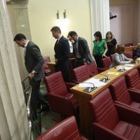 Oporba napustila sabornicu