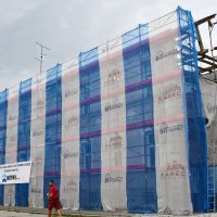 Sisak: Branko Bačić obišao gradilište konstrukcijske obnove višestambenih zgrada