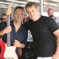 Koncert na trajektu za Velu Luku u čast Olivera