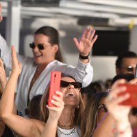 Koncert na trajektu za Velu Luku u čast Olivera