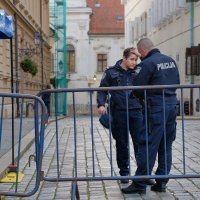 Markov trg ograđen ogradom