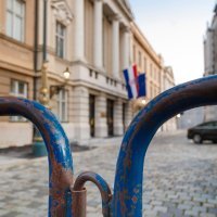 Markov trg ograđen ogradom