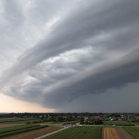 Slovenski lovci na oluje