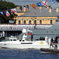 Putin na mornaričkoj smotri