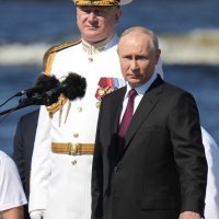 Putin na mornaričkoj smotri