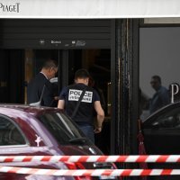 Opljačkana draguljarnica Piaget u Parizu