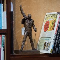 Ostavština Freddieja Mercuryja na aukciji