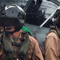 Helikopteri AH-1Z nose posebne pilotske kacige s prikaznicima